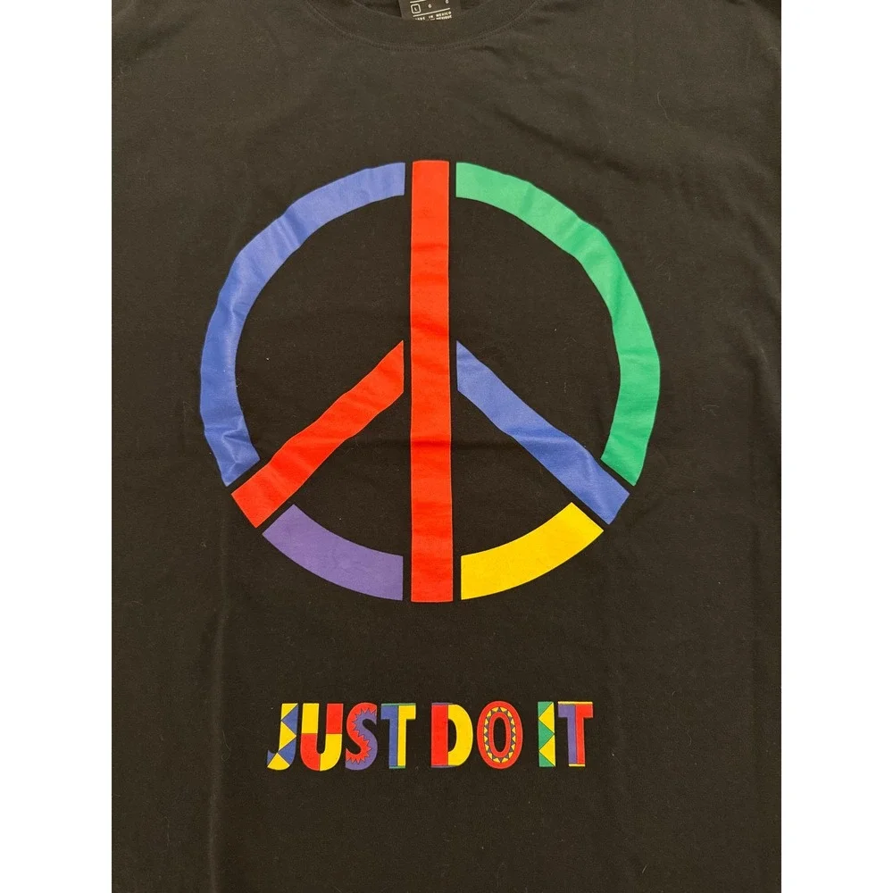 Nike mens peace